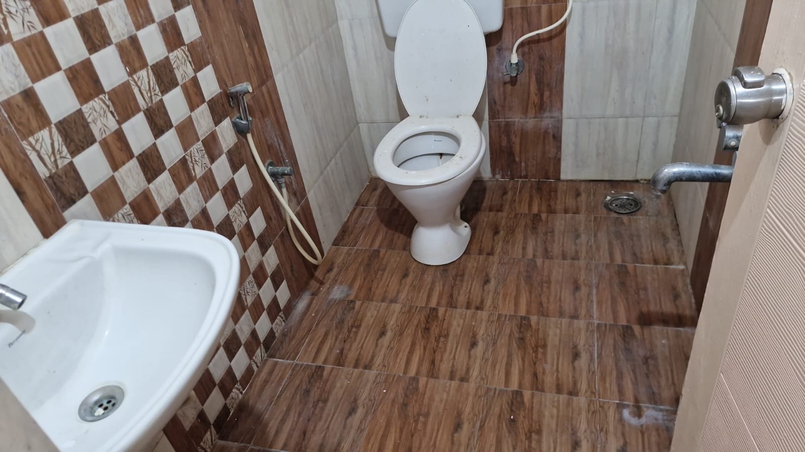 Sofa & Carpet Cleaning Job